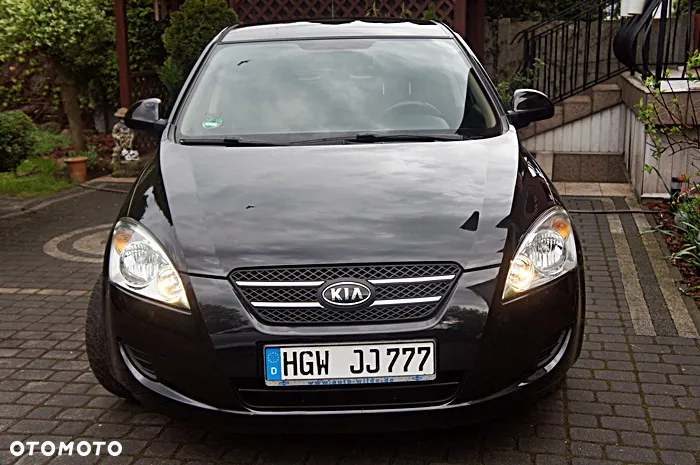 Kia Ceed - 2