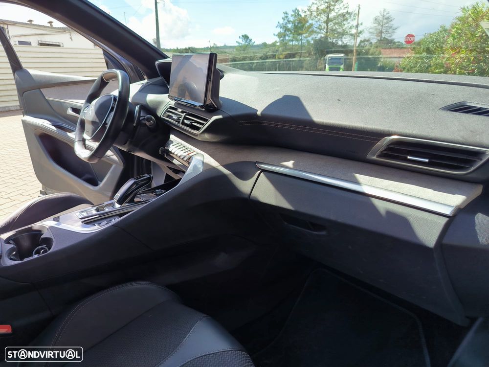 Peugeot 5008 1.5 BlueHDi Allure Pack EAT8 - 15