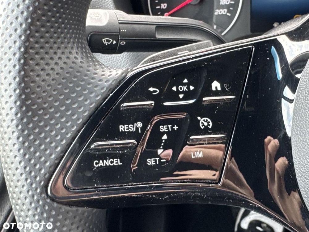 Mercedes-Benz Sprinter - 17