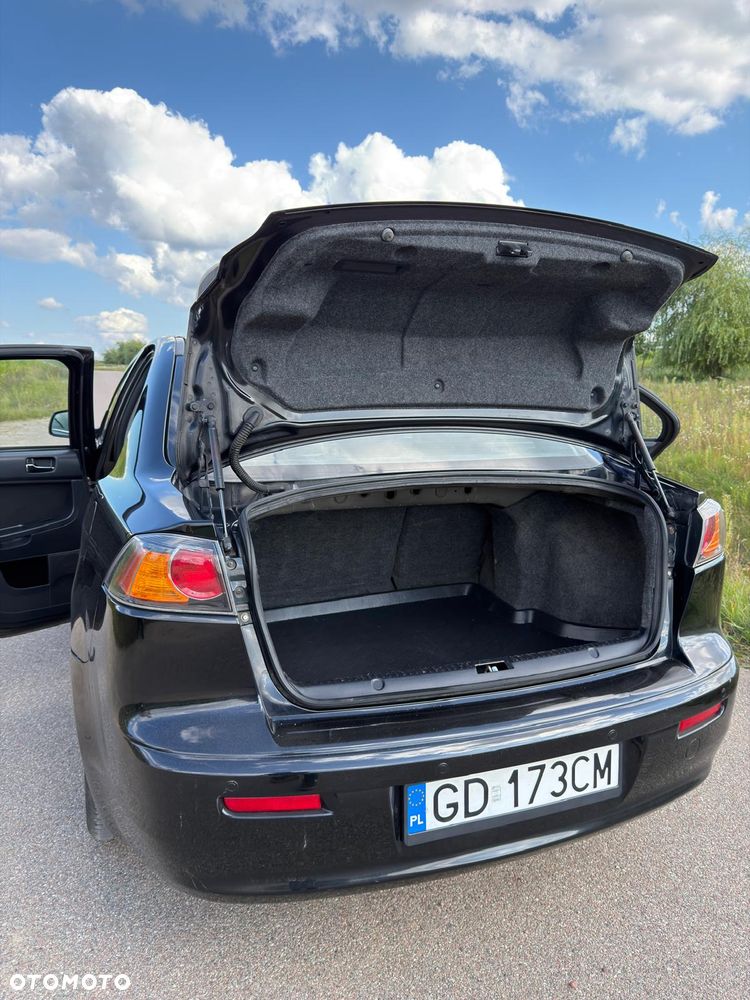 Mitsubishi Lancer 1.6 Inform - 8