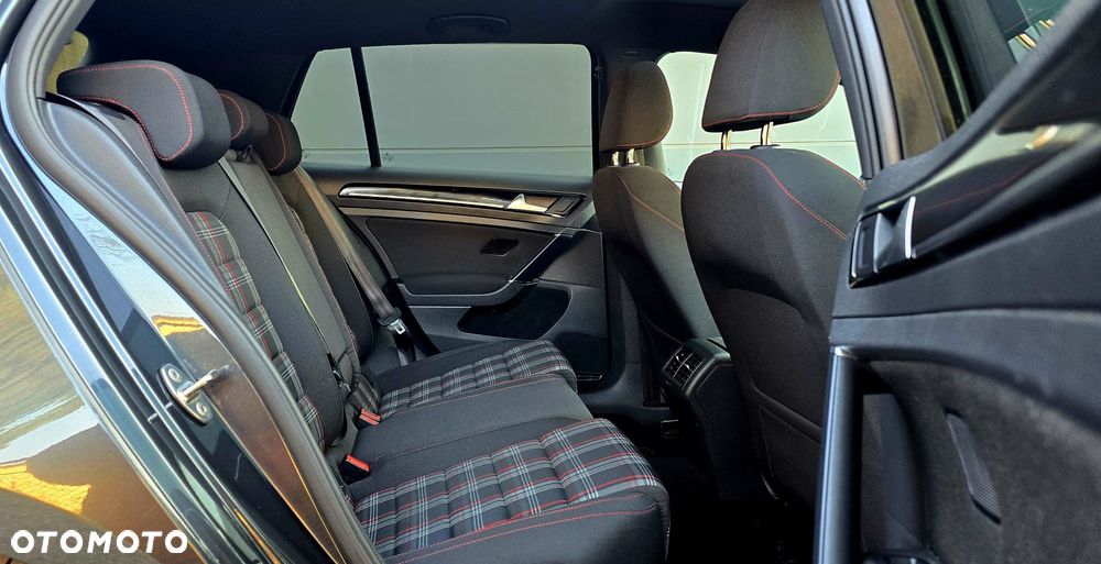 Volkswagen Golf GTI Performance BlueMotion Technology - 19