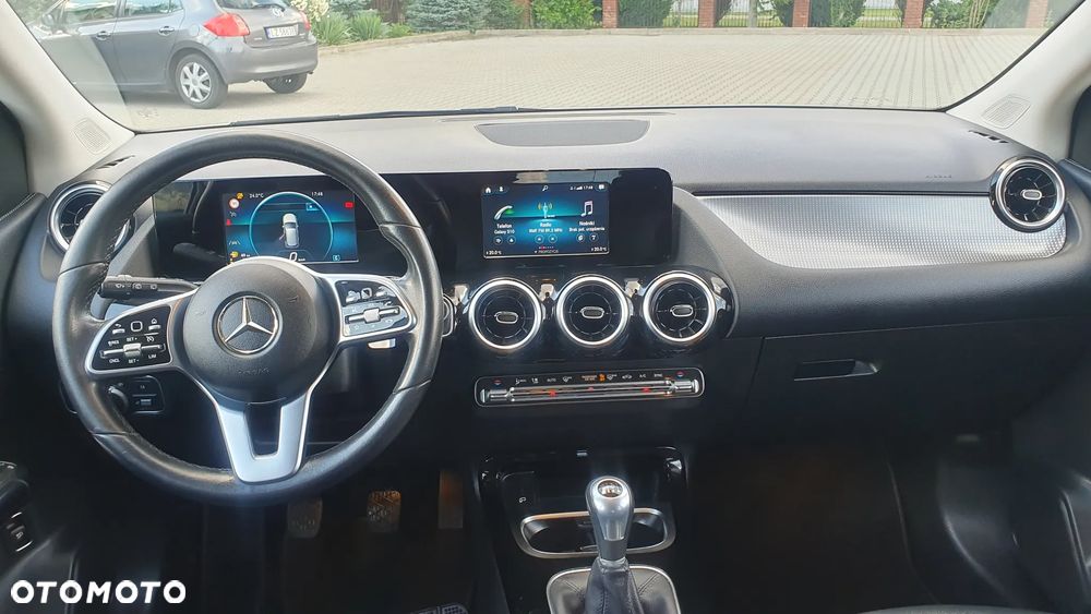 Mercedes-Benz Klasa B 180 Style - 19