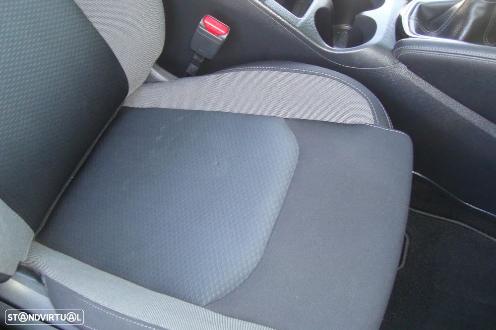 Nissan Qashqai 1.5 dCi N-Connecta J18+Led - 34