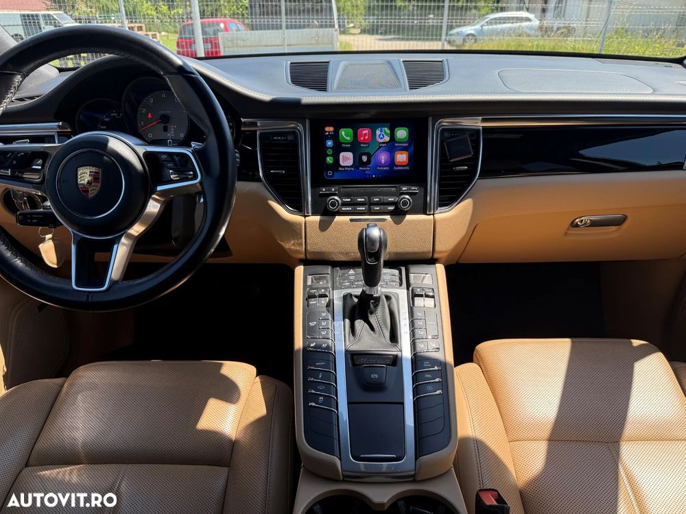 Porsche Macan - 13