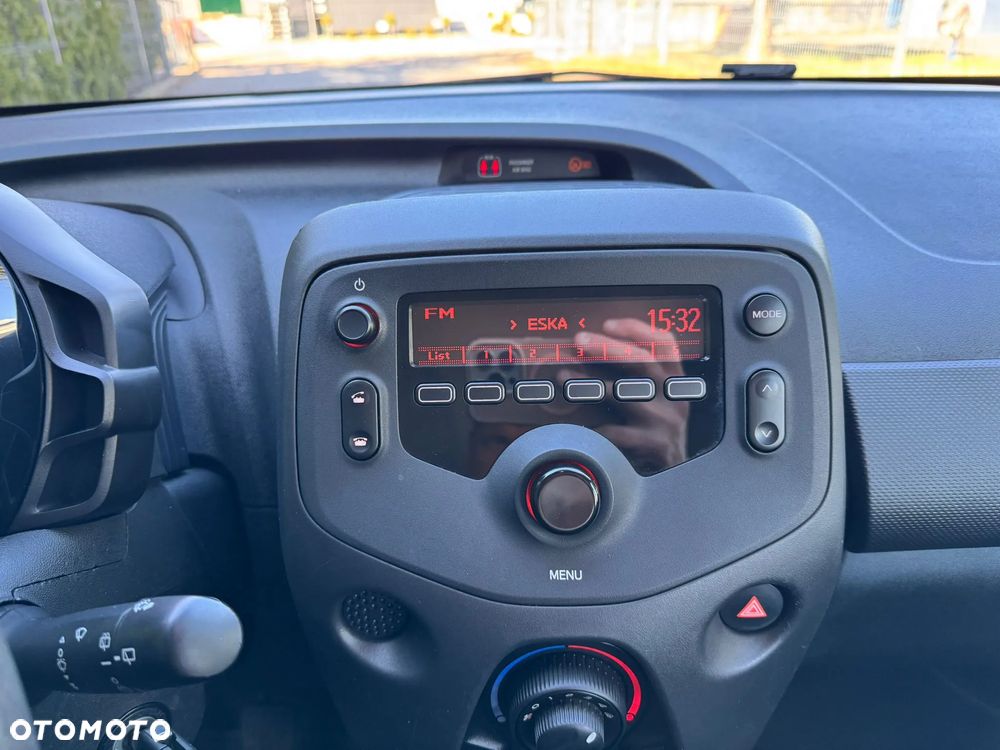 Toyota Aygo x-cite - 12