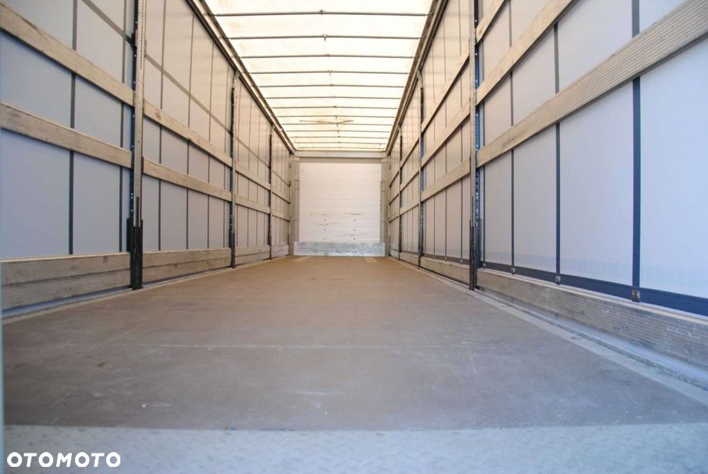 Schmitz Cargobull SCS kurtyna, podnoszona oś - 9