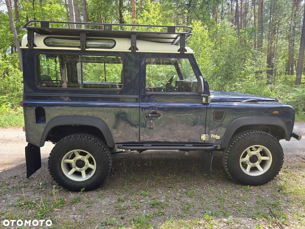 Land Rover Defender - 5
