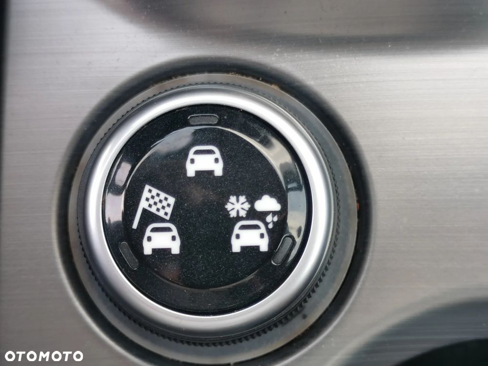 Fiat 500X 1.4 MultiAir Lounge DDCT - 32