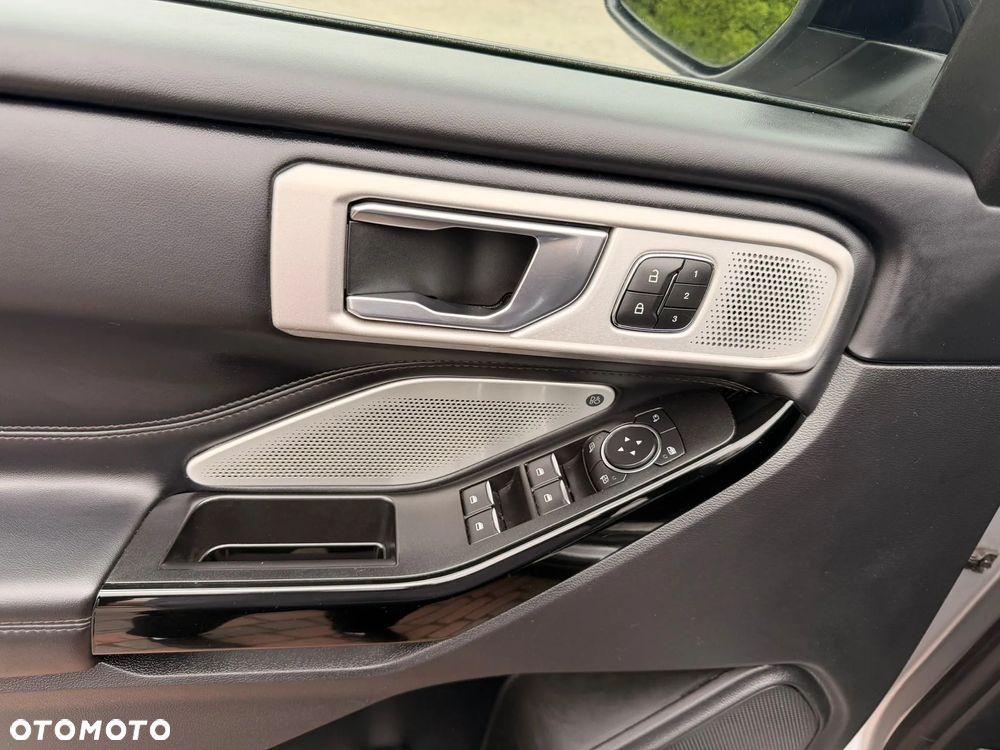 Ford Explorer EcoBoost Plug-in Hybrid PLATINUM - 19