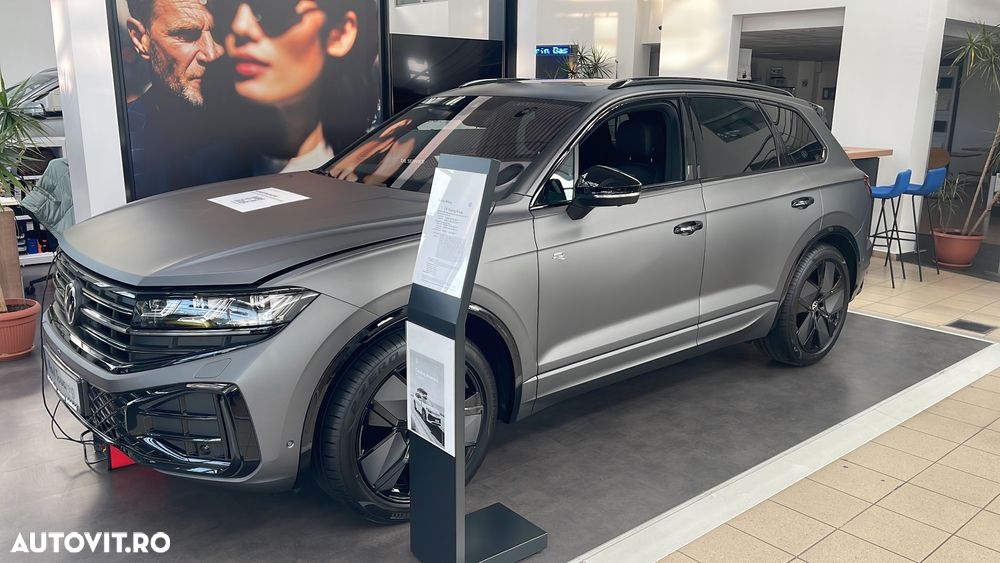 Volkswagen Touareg V6 TDI 4MOTION R-Line - 2