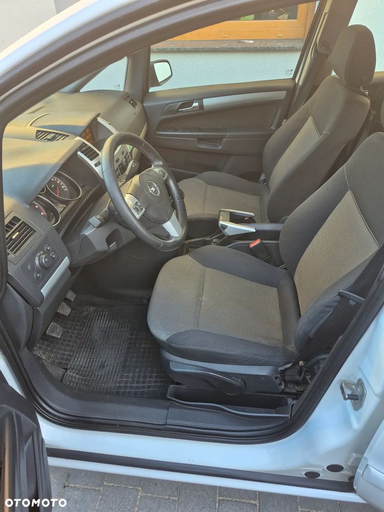 Opel Zafira 1.7 CDTI - 7