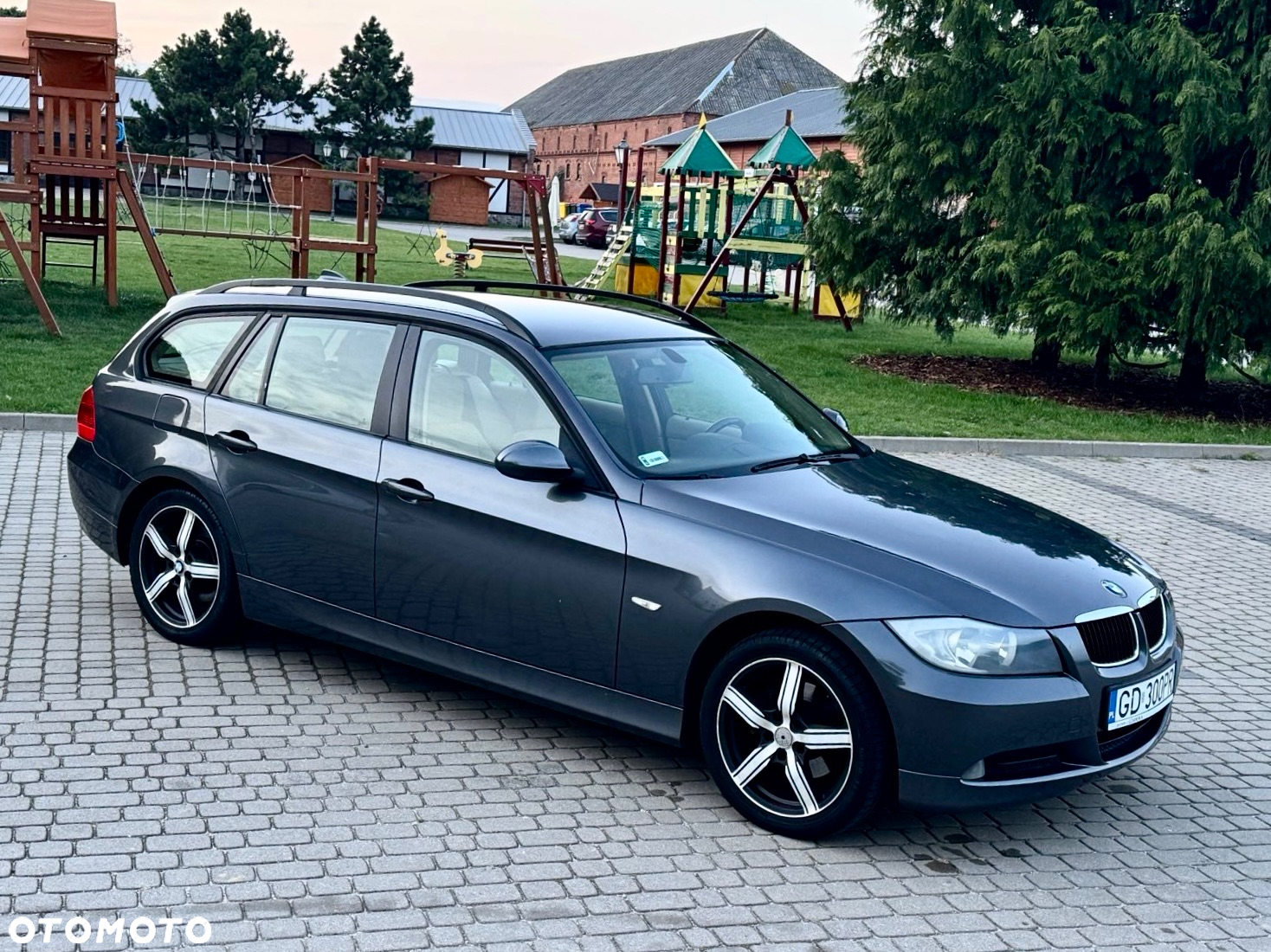 BMW Seria 3 320i - 29
