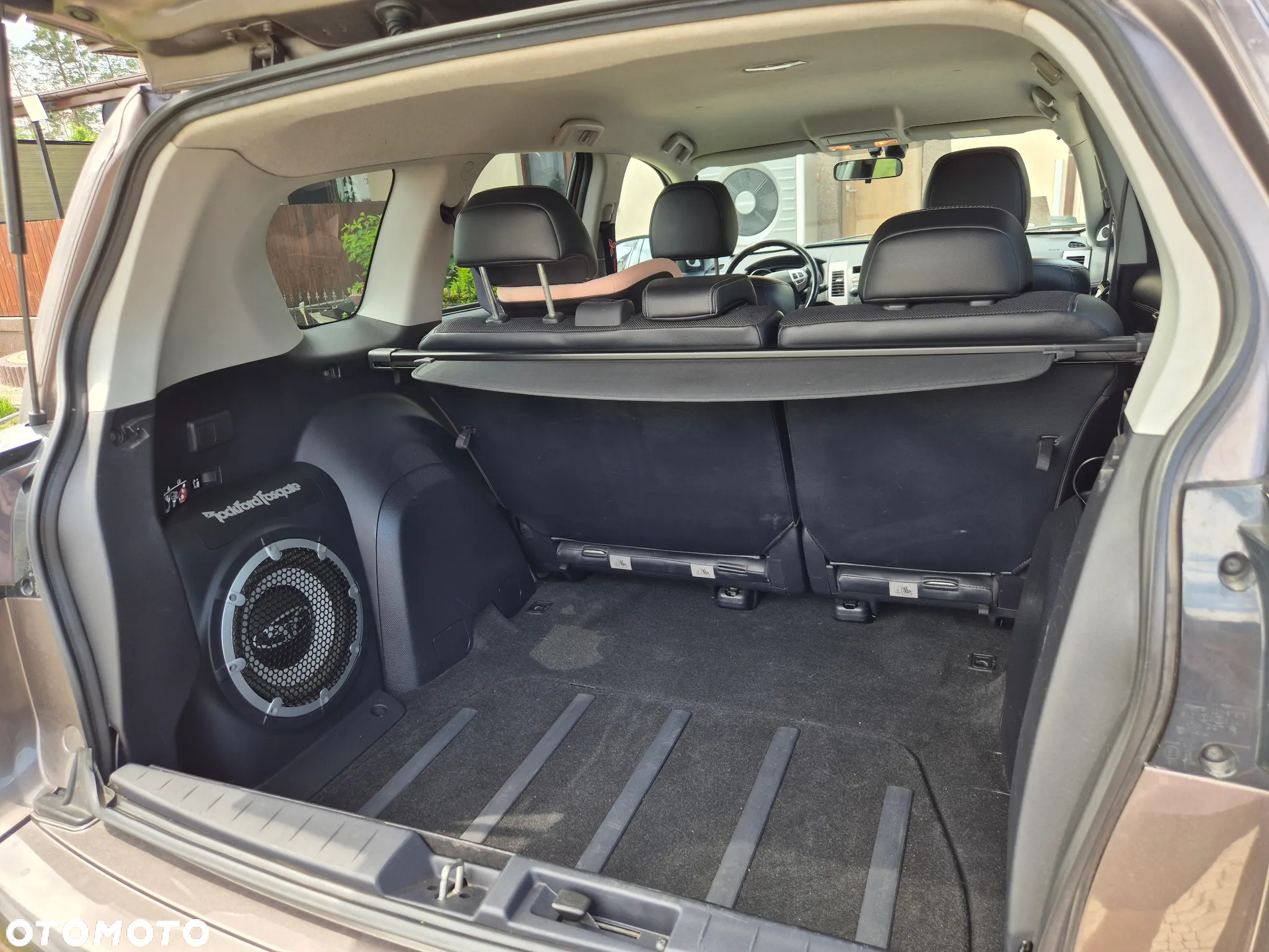 Mitsubishi Outlander - 9