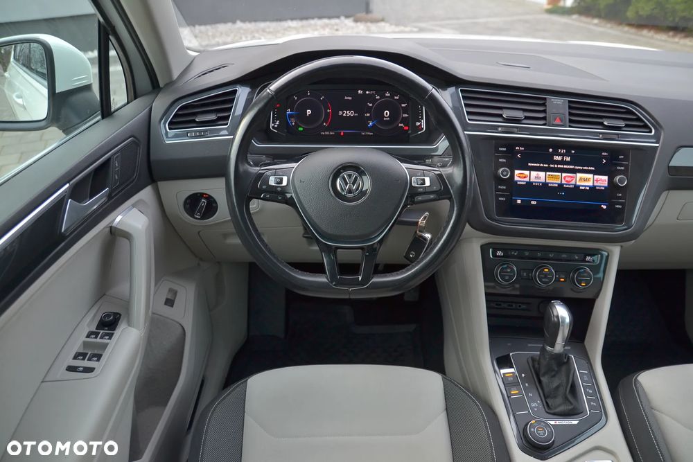 Volkswagen Tiguan 2.0 TDI SCR 4MOTION DSG Highline - 13