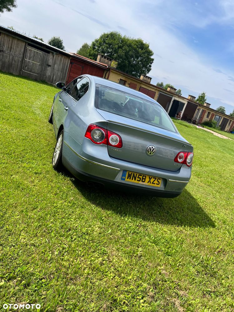 Volkswagen Passat 2.0 TDI DPF Highline - 2
