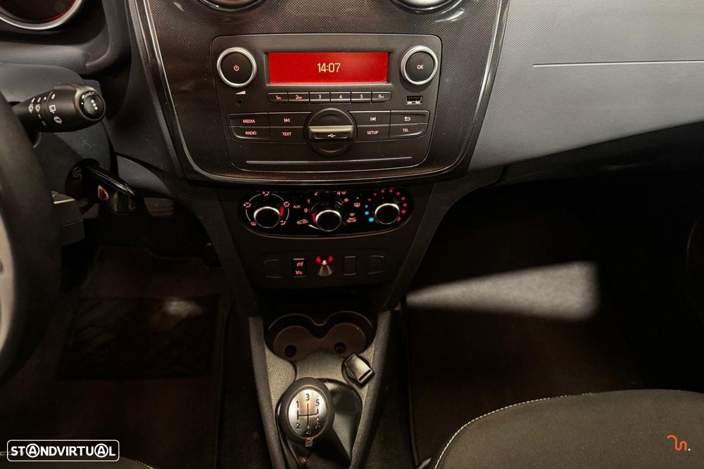 Dacia Sandero - 9