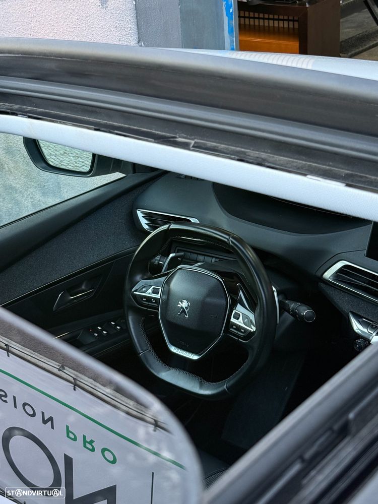 Peugeot 3008 PureTech 130 Stop & Start EAT6 Allure - 23