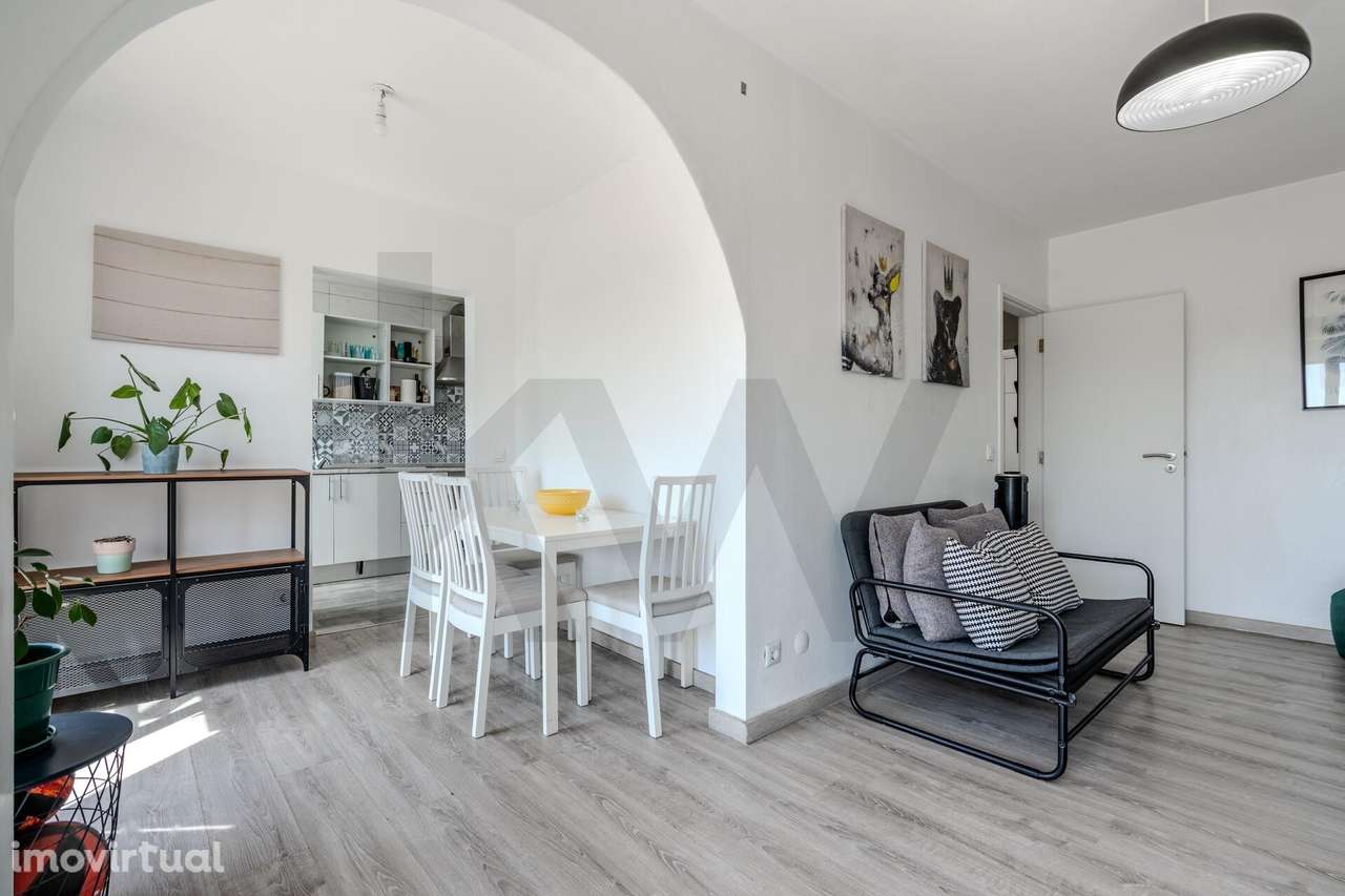 T2 renovado em Vale da Amoreira | Onde o sonho ganha luz - Grande imagem: 4/18