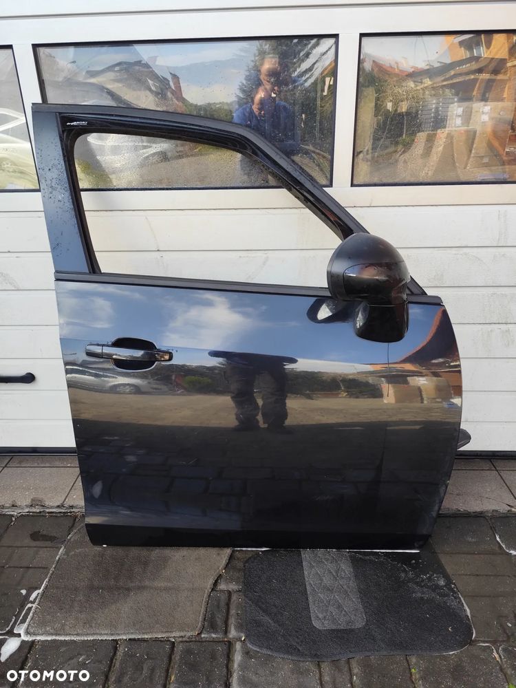 Drzwi Prawy Przód Opel Zafira C Kod Lakieru Z22C Kompletne