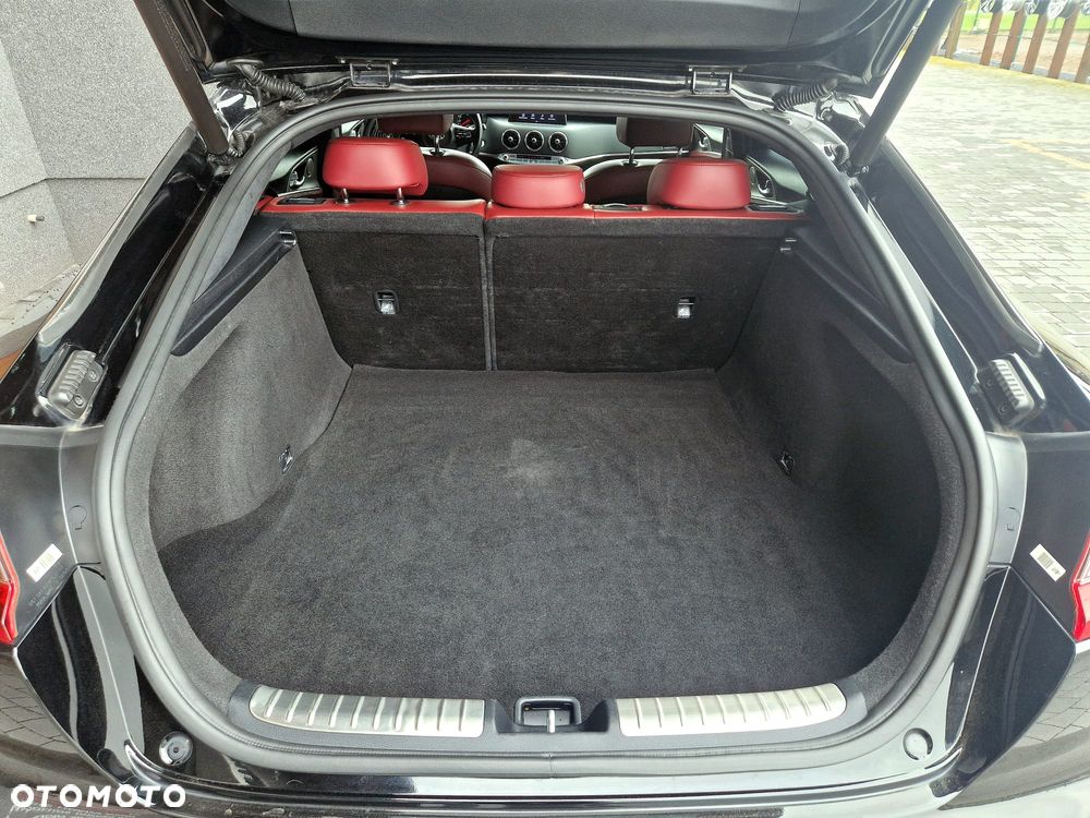 Kia Stinger 3.3 T-GDI V6 GT AWD - 20