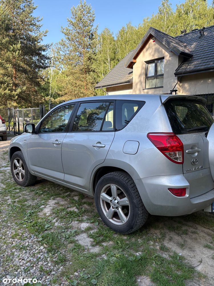 Toyota RAV4 2.2 D-4D Luna - 4