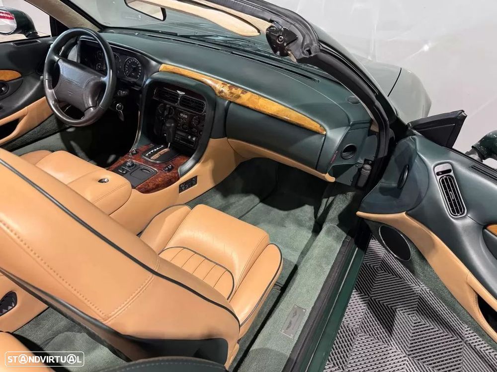 Aston Martin DB7 Vantage Volante — fotografia 45