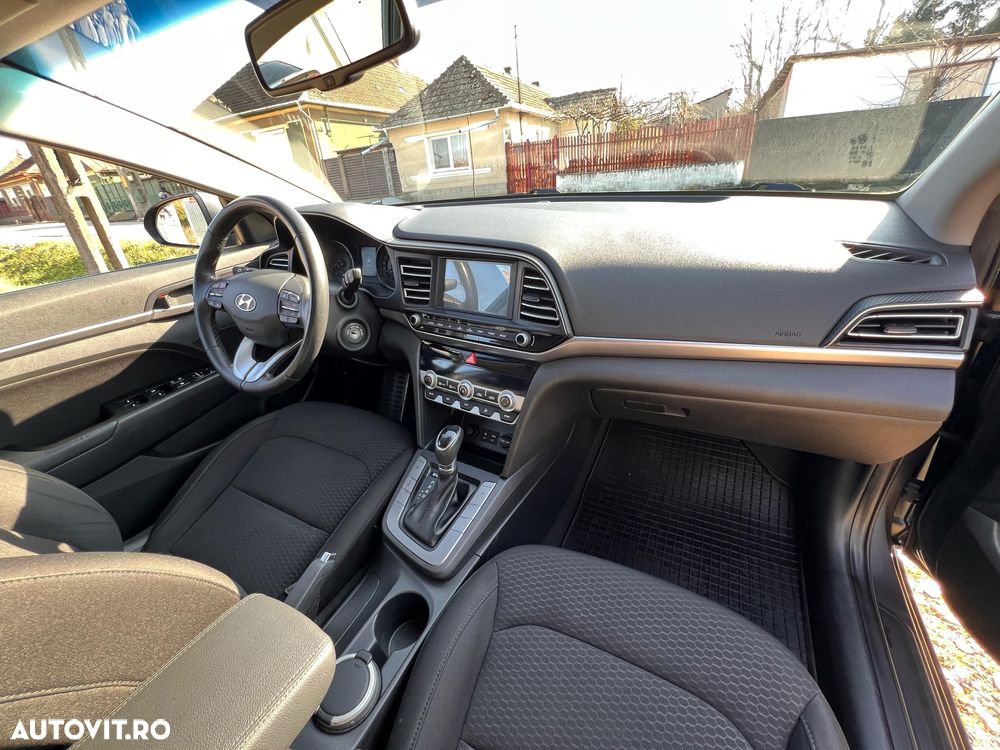 Hyundai Elantra 1.6 MPi Aut. Exclusive - 8