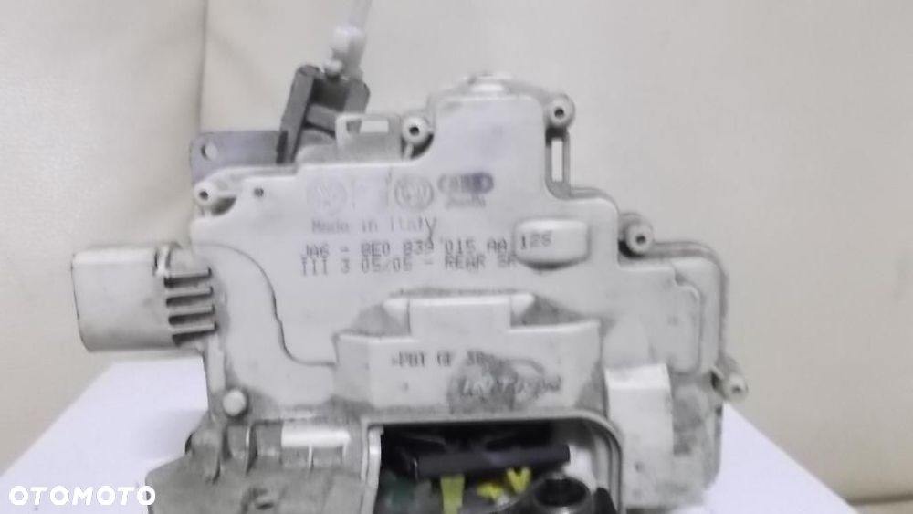 ZAMEK DRZWI AUDI A4 B6 B7 8E0839015AA LEWY - 1