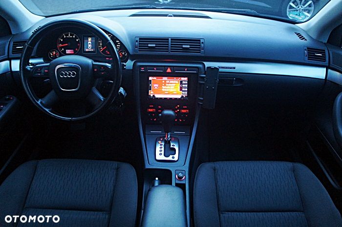 Audi A4 Avant 2.0 T FSI quattro tiptronic - 5