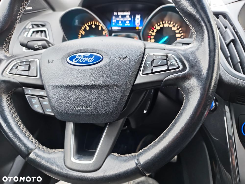 Ford Kuga 1.5 EcoBoost 2x4 ST-Line - 38