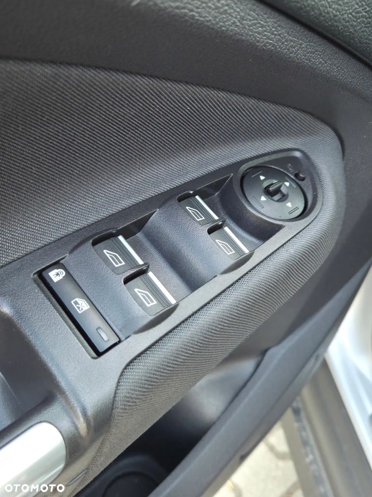 Ford C-MAX 1.0 EcoBoost Titanium ASS - 19
