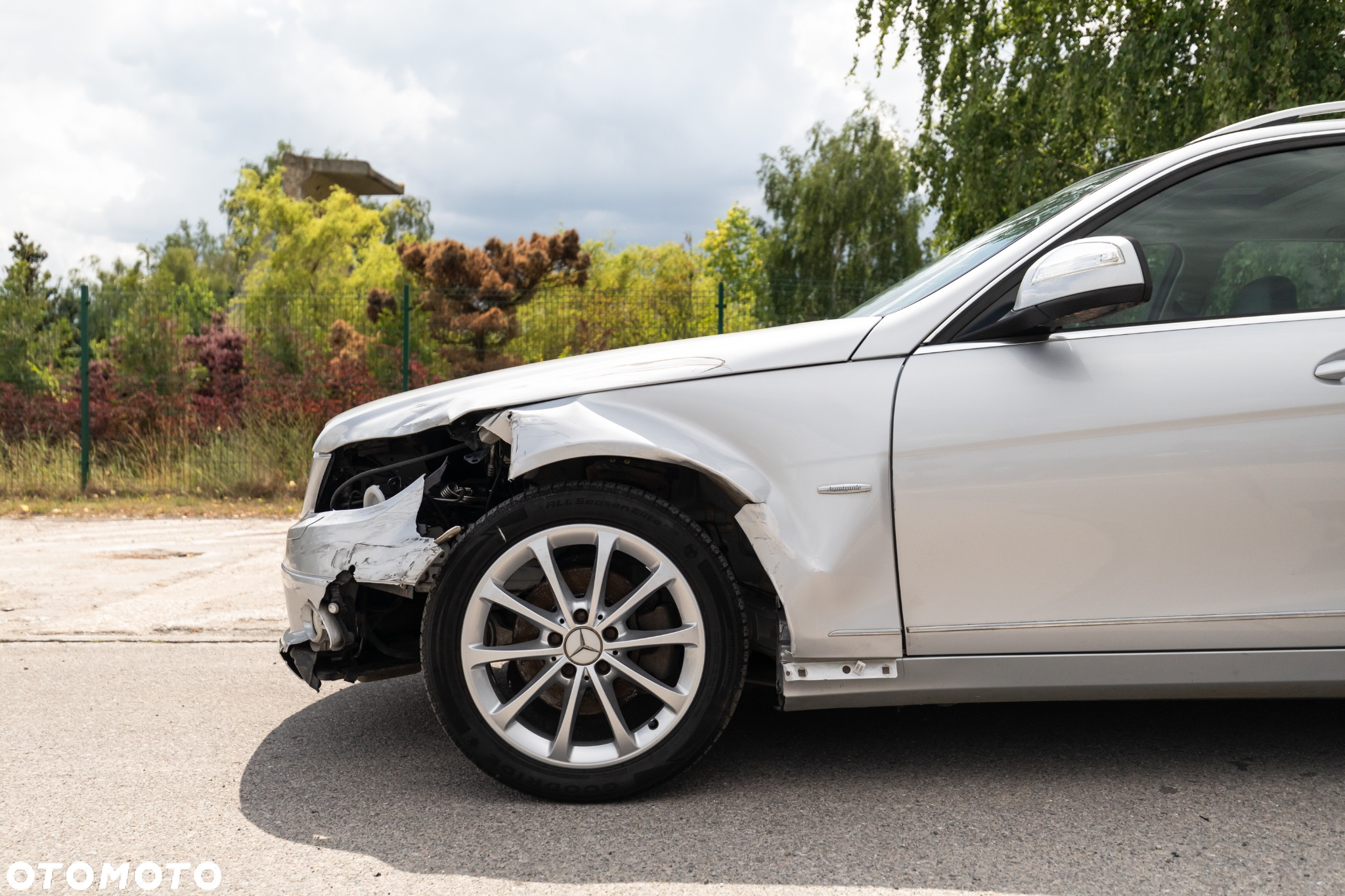 Mercedes-Benz Klasa C 220 T CDI DPF Automatik Avantgarde - 28