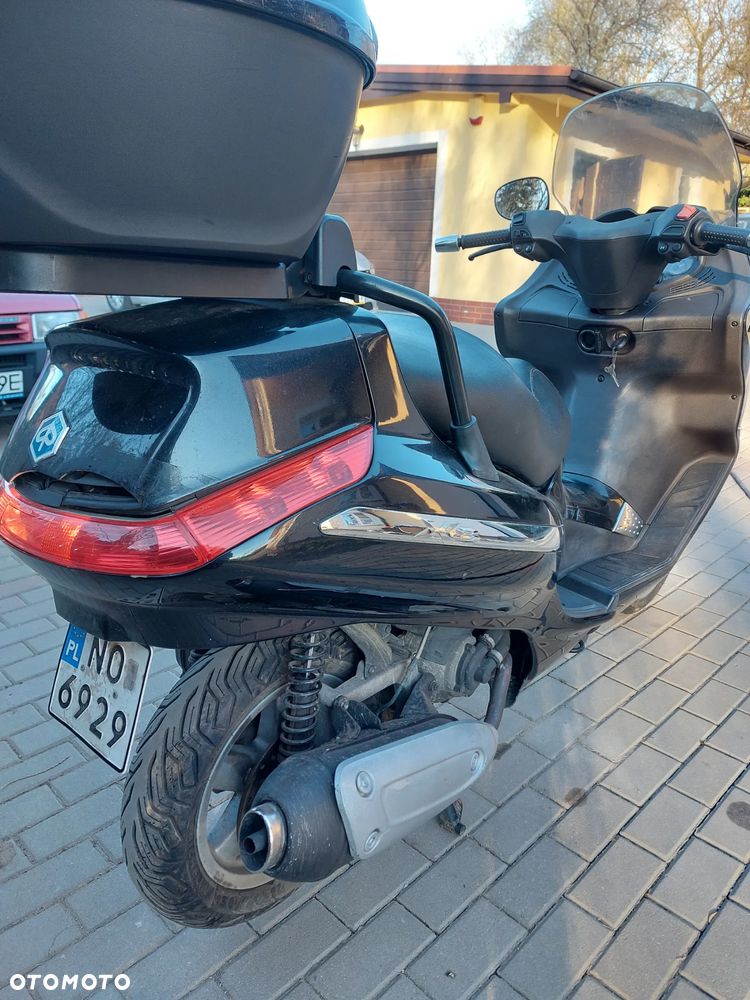 Piaggio X8 - 3