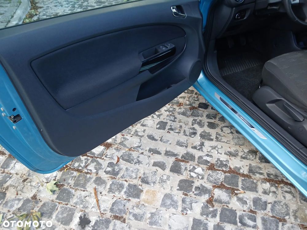 Opel Corsa 1.4 16V Satellite - 14