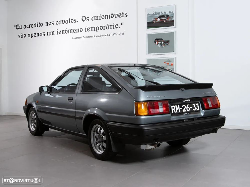 Toyota Corolla - 3