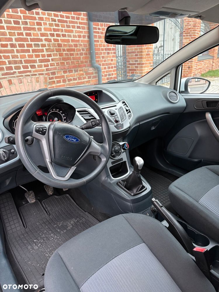 Ford Fiesta 1.25 Trend Edition - 13