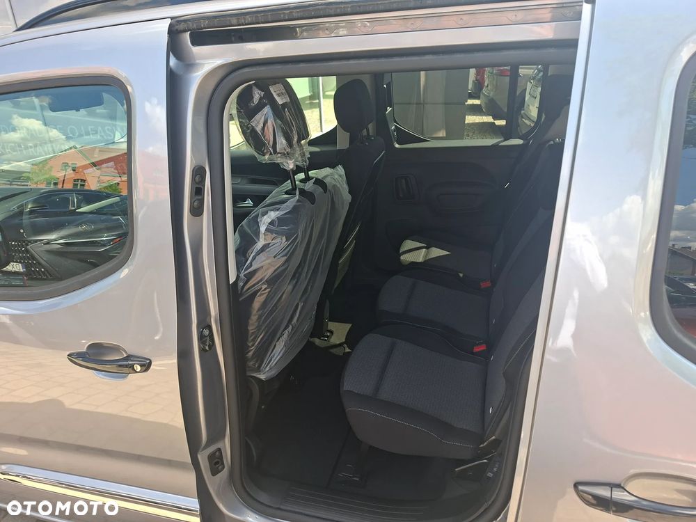 Toyota Proace City Verso Long 1.5 D-4D Family - 12