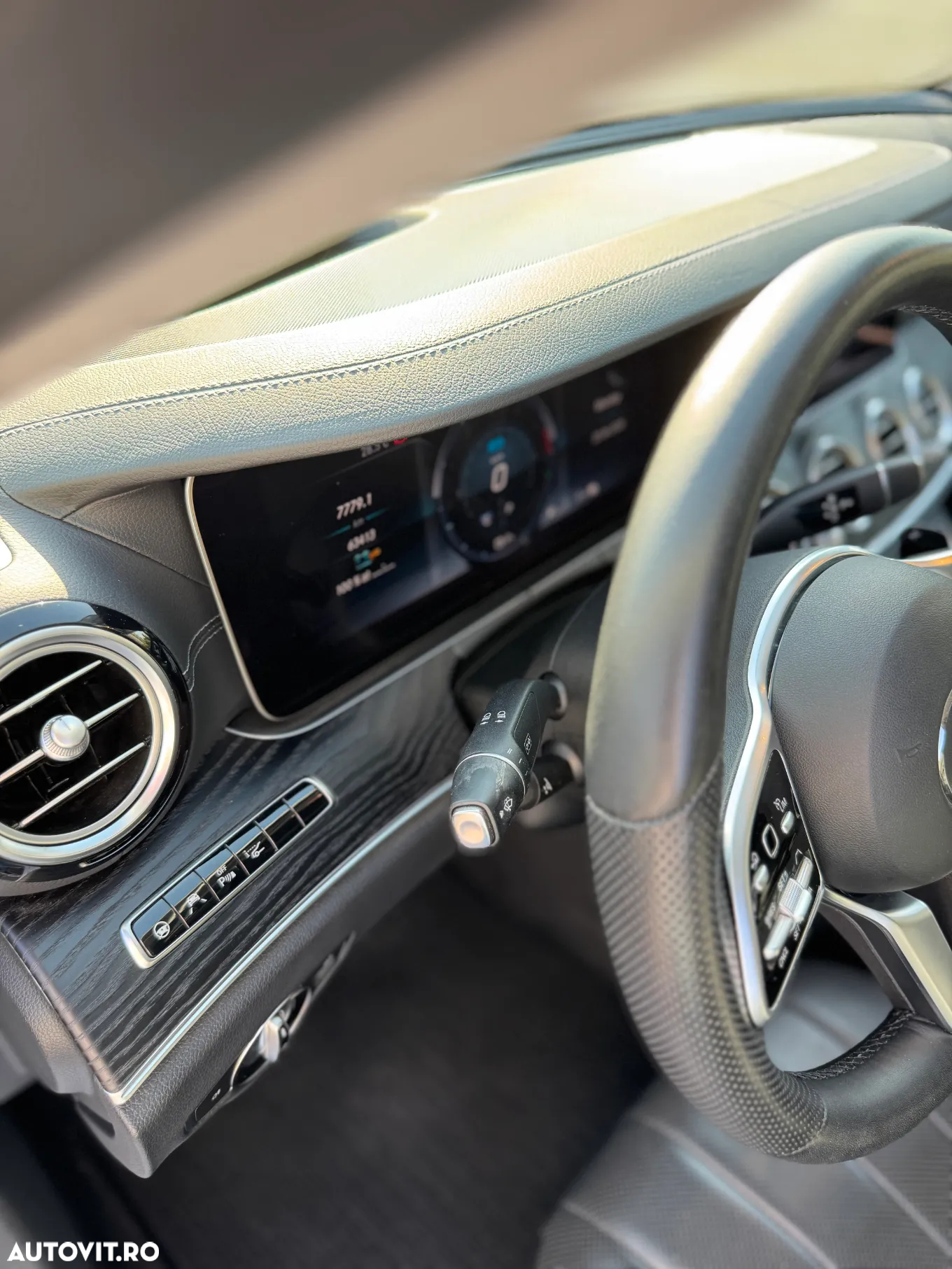 Mercedes-Benz E 300 de T 9G-TRONIC AMG Line - 15