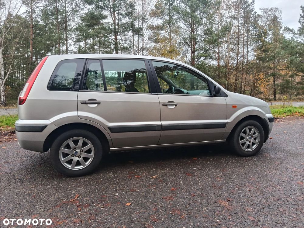 Ford Fusion 1.4 Ambiente - 4