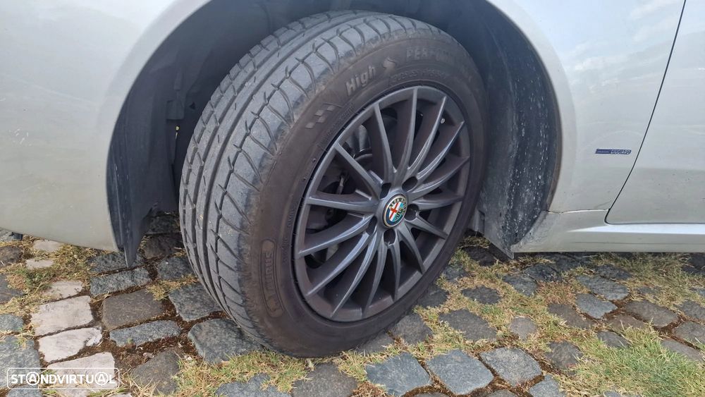 Alfa Romeo 159 Sportwagon 1.9 JTDm 16V - 2