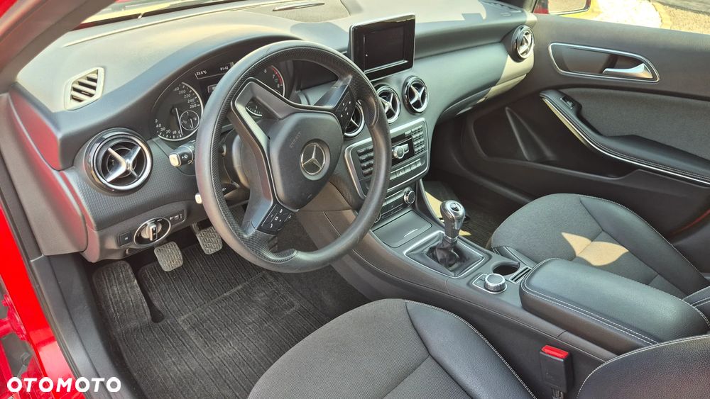 Mercedes-Benz Klasa A 180 (BlueEFFICIENCY) AMG Sport - 13
