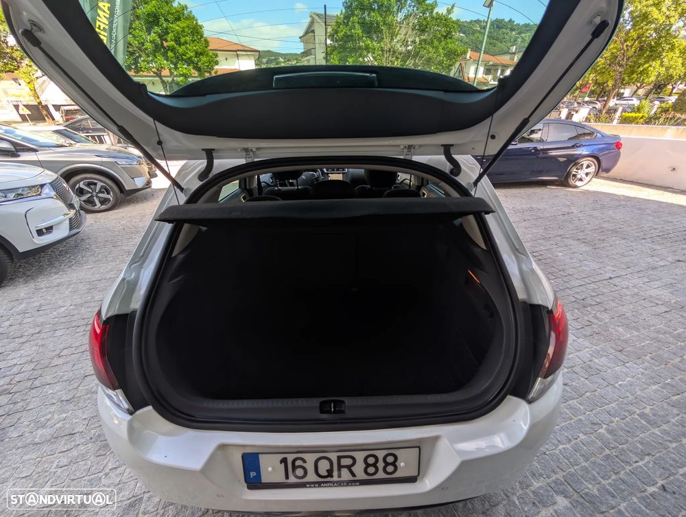 Citroën C4 1.6 BlueHDi Feel EAT6 - 15