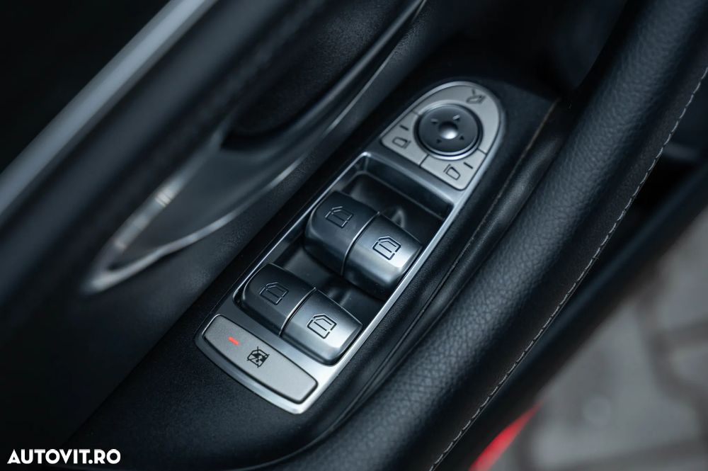 Mercedes-Benz E 300 de 9G-TRONIC AMG Line - 16