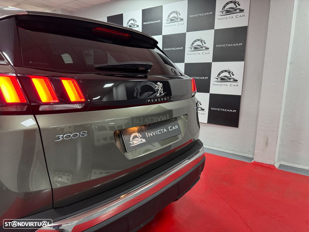Peugeot 3008 1.2 PureTech Allure EAT6 - 11