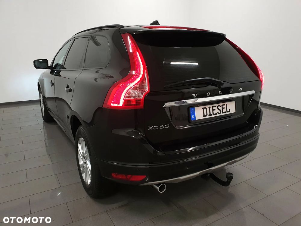 Volvo XC 60 D3 Drive-E Momentum - 34
