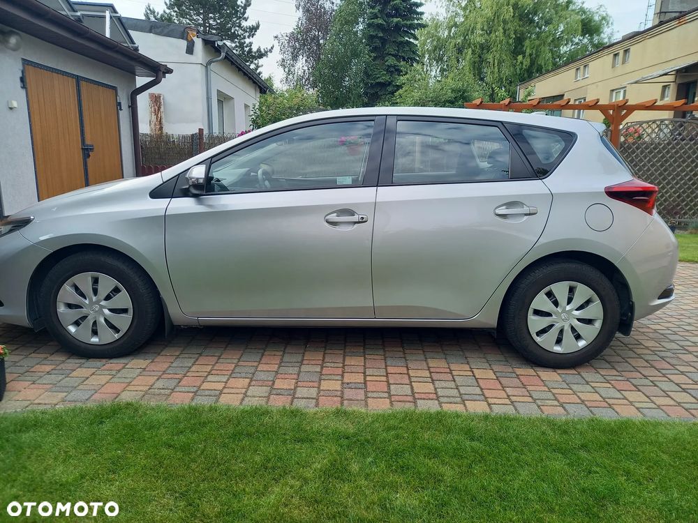Toyota Auris 1.33 VVT-i Active - 10