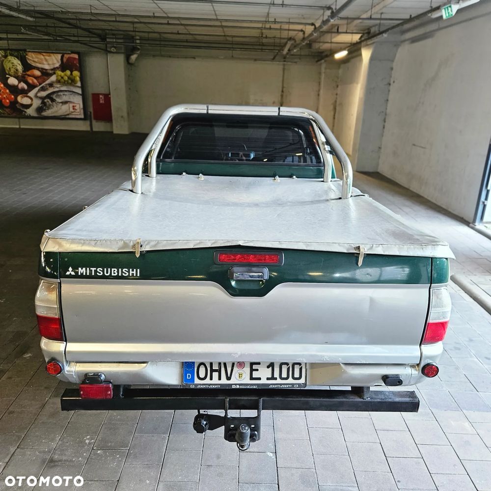 Mitsubishi L200 Pick Up 4x4 Intense Club Cab - 12