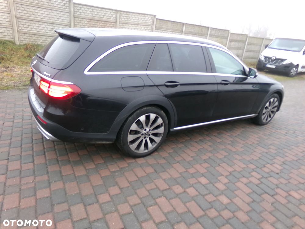 Mercedes-Benz Klasa E 220 d 4Matic All-Terrain 9G-TRONIC Avantgarde - 12
