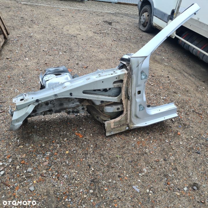 CWIARTKA PRZOD LEWA PROG SLUPEK FARTUCH MERCEDES CLS W219 ORYGINALNA DEMONTAZ - 1