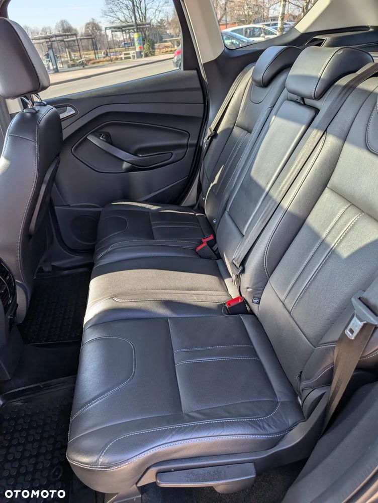 Ford Kuga 2.0 TDCi 4x4 Titanium - 13